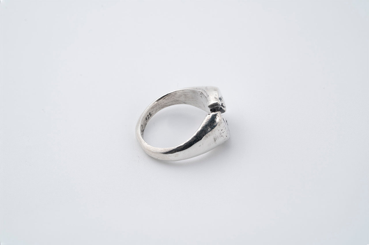 Center Split Signet Ring
