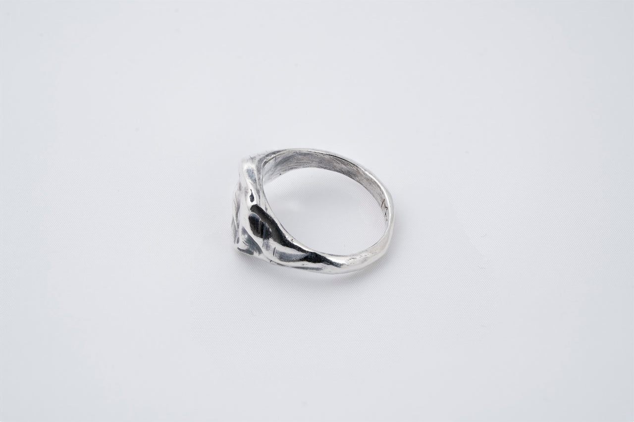 Dune Signet Ring